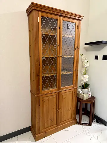 Solid Wood Display Cabinet with Leaded Glass Doors