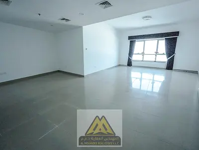 اجمل اطلاله ع البحر موقع ممتاز جدا و مناسب للجميع مساحات كبيره جدا تقسيمات ممتازه