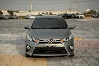TOYOTA YARIS HATCHBACK 1.5L | FULL OPTION | JAPAN IMPORT | CLEAN CAR | EXPORT READY