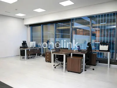 COMMERCIAL OFFICE FOR RENT | FULLY FITTED AND CORNER