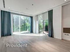 Exclusive Listing | Large Terrace | Good Landlord