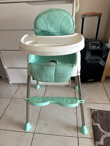 Baby Feeding Chair New