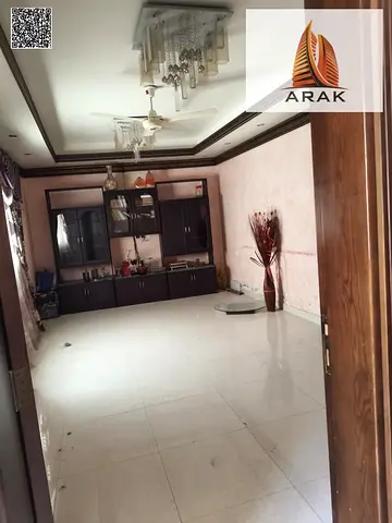 🏡 للبيع بيت عربي مميز في الراشدية 3 – فرصة لا تعوّض! 🏡 هل تبحث عن منزل واسع، موقع مميز، وسعر مناسب للاستثمار أو السكن العائلي؟