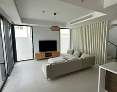 3BR+M Single Row | Move In Ready | Negotiate