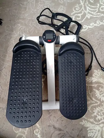 Compact Mini Stepper with Resistance Bands and LCD Monitor - Good Condition
