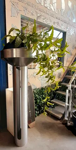STAINLESS STEEL PLANTS STAND