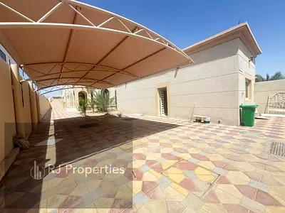 Hot OFFER LUXURY 5BEDROOM/sparte Majlis/ 2KITCHEN /Maid room/Driver room/Waderobe/Parking only jest 150k