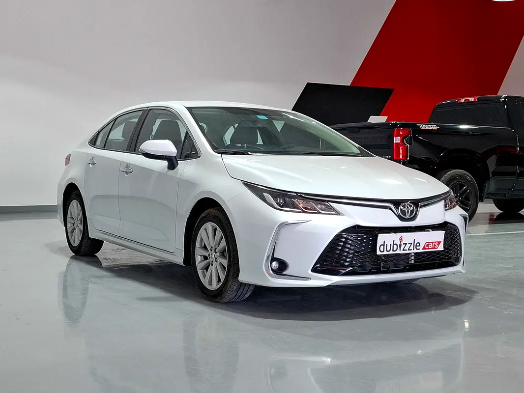 Toyota Corolla 2025 — photo 1 of 14