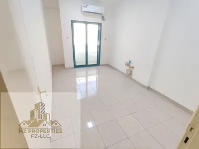 NO DEPOSIT !! 1BHK WITH CLOSE HALL + BALCONY FAMILY BUILDING IDEAL LOCATION !! JUST 27,999