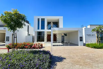 Standalone Villa |Golf and Park Views |Ready Soon