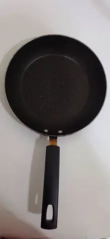 Non-stick Frying Pan / Skillet with Long Handle (Used)