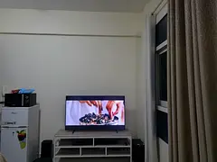 Looking for Roommate to share a Studio