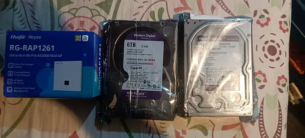 HDDs (8TB WD Purple  6TB)+ Ruijie RG-RAP1261 Wi‑Fi 6 Wall AP