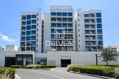 Strategic Location | Next to Lobby | 1 cheque