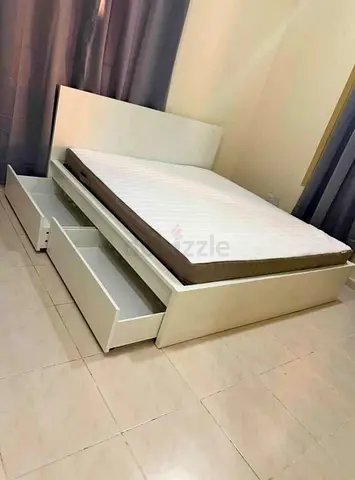 Malam queen size bed 160/200cm bed with 2 storage drawers underneath and Ikea mattress is available