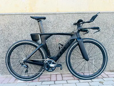 Triathlon / TT Bike ( Trek speed concept 2022)
