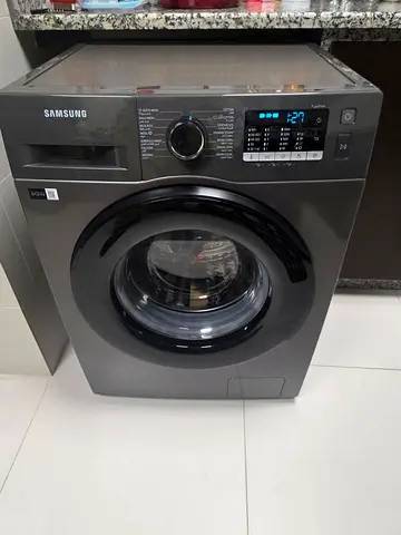 Samsung 8kg washer new model neat and clean