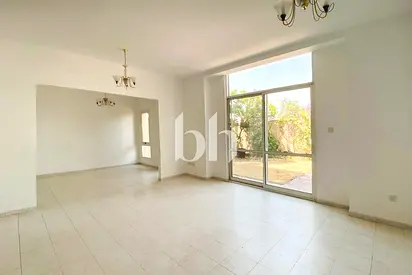 Amazing Townhouse | Private Garden | Shared Pool