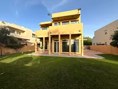 3 Bedroom Villa I Spacious I Well- Maintained