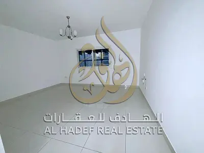 استديو كبير بتصميم عملي — مطبخ وحمام معزولين — بدون رسوم إدارية وتأمين مؤجل سكن عائلي في الخان