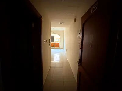 استديو بحمام واحد ومساحه كبيره  موقع مميز سعر مناسب للجميع