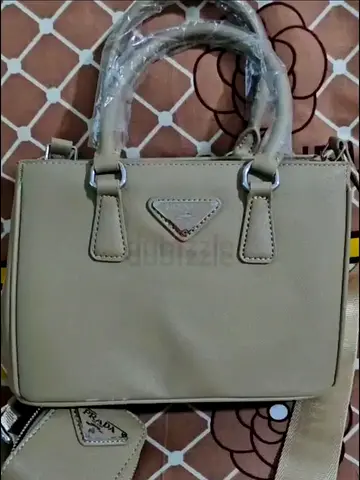 Hand bag