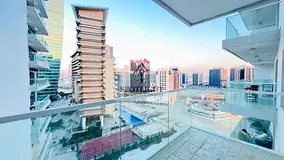 Spacious Unfurnished 1Br | Pool View | Ready To Move