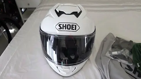 Shoei Gt Air 3 Helmet white Size: L with Cardo Edge PRO