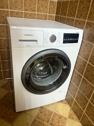 Philips 8kg washing machine for sale — barely used and in excellent condition. Works perfectly, very
