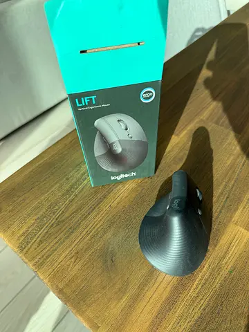 Logitech Lift Vertical Ergonomic Wireless Mouse - Used, excellent condition