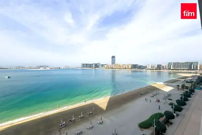 Beachfront Living | Full Palm View | Large Layout