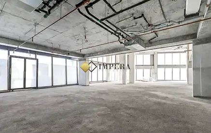 SHOWROOM | HIGH CEILING | HIGH VISIBILITY