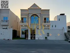 Villa directly from the owner, personal finishing, on a main street, close to all services, freehold