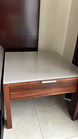 Bed side table