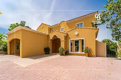 Huge Plot | With Maid's Room | Upgraded Kitchen