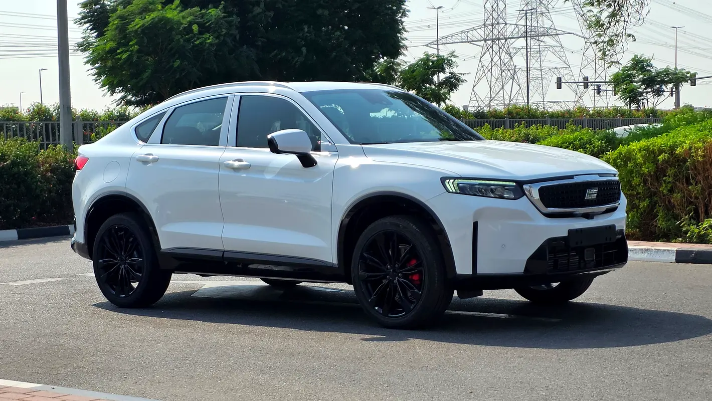 Geely Tugella 2024 — photo 1 of 20