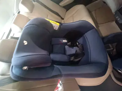 Joie infant car seat - 360 degrees, excellent condition
