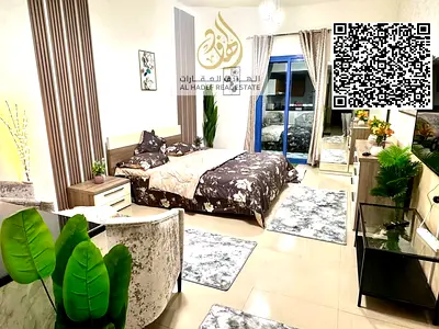 استوديو مفروش بالكامل بلمسات فنية   بالكون مميز بانورامية مفتوحة  موقف سيارات خاص مع بوابة إلكترونية  جاهز للسكن الفوري أو الاستثمار بعائد مرتفع