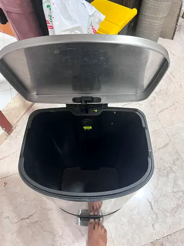 Stainless Steel Pedal Bin 50 Literswith Inner Plastic Liner - Very Good Condition