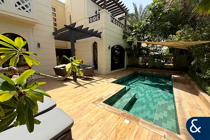 Single Row | Internal Location | Private Pool