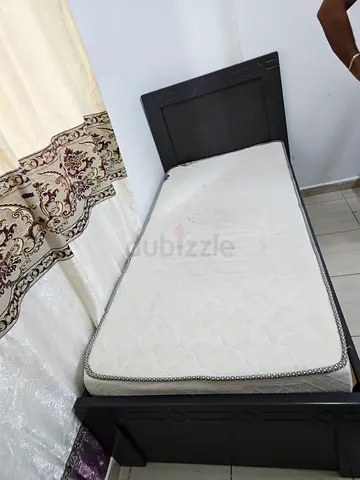 Single wooden Bed with Mattress