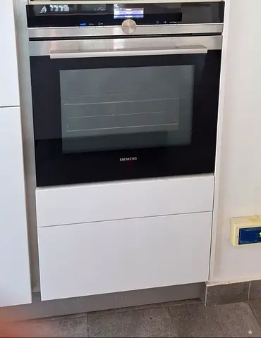 Siemens IQ700 Built in Oven 60cm Barely Use Same As New