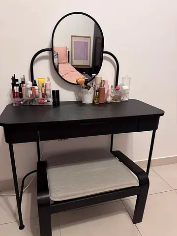 vanity unit