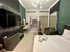 Modern Studio in Oxford 212 | Prime JVC Location