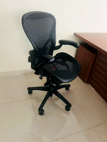 Herman Miller Size B Aeron Classic Office Chair fully loaded