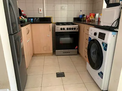 Owner of the apartment, looking for a room mate, Discovery Gardens Street 1