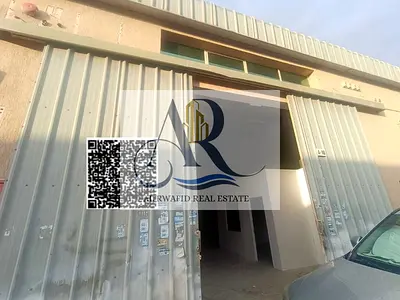 مستودع للإيجار في الجرف الصناعية 1 بعجمان يعد خيارًا مثاليًا لأصحاب المشاريع الباحثين عن موقع عملي يدعم التشغيل اليومي ويوفر سهولة في الحركة والوصول.