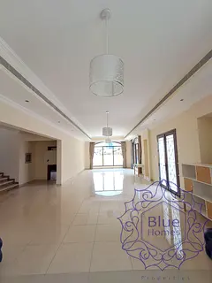 Spacious 6-Bedroom villa | Maidroom | 2 parking