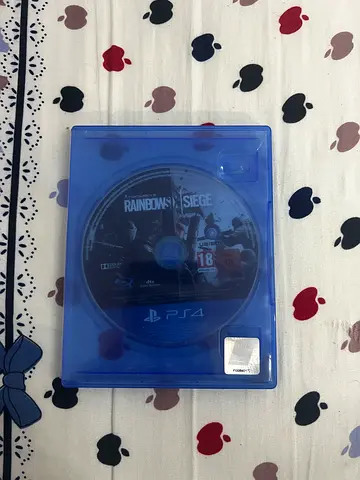 Sony Playstation 4 game cd rainbow six siege (R6) for sale or trade