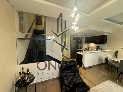 فيلا مفروشة من 4 غرف نوم | عقارات بيل إير ترامب | إطلالات على المنتزه ووسط المدينة